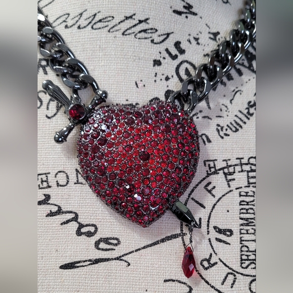 Betsey Johnson Red Pave Crystal Heart Necklace - Picture 7 of 8